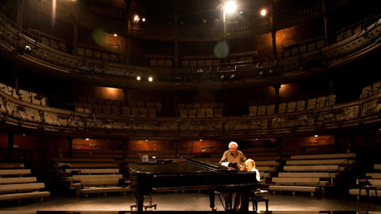 Théâtre des Bouffes du Nord Paris Actualités - ARM-911A - Majorcom